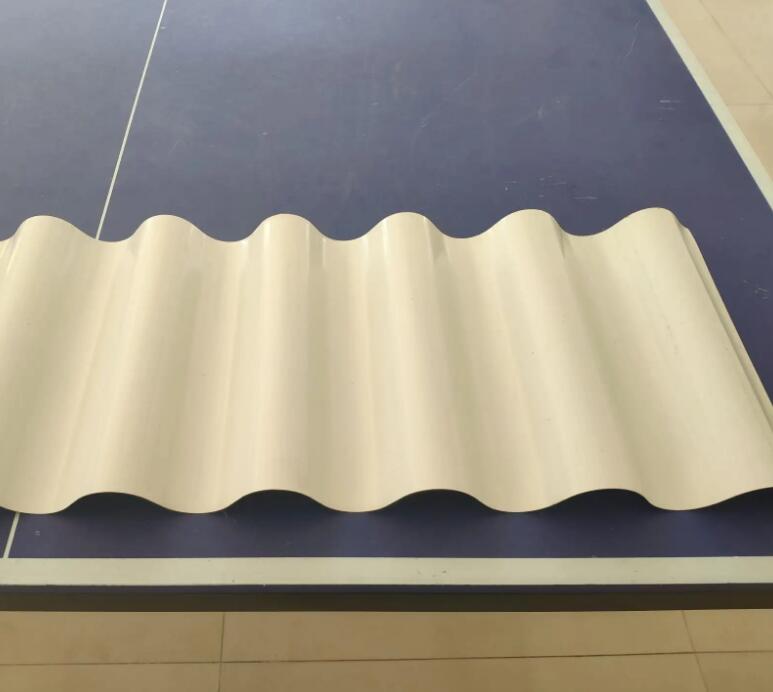 小知識(shí)：襄陽(yáng)遠(yuǎn)大780型彩鋼板廠(chǎng)家生產(chǎn)的的彩鋼板有啥優(yōu)點(diǎn)尼？