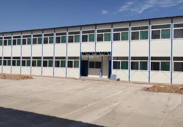 襄陽地區(qū)，工地住人鋼結(jié)構(gòu)活動板房的優(yōu)勢條件是什么？