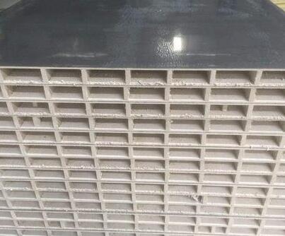 硫氧鎂凈化板的性能優(yōu)點？請看襄陽遠(yuǎn)大彩鋼廠家的介紹